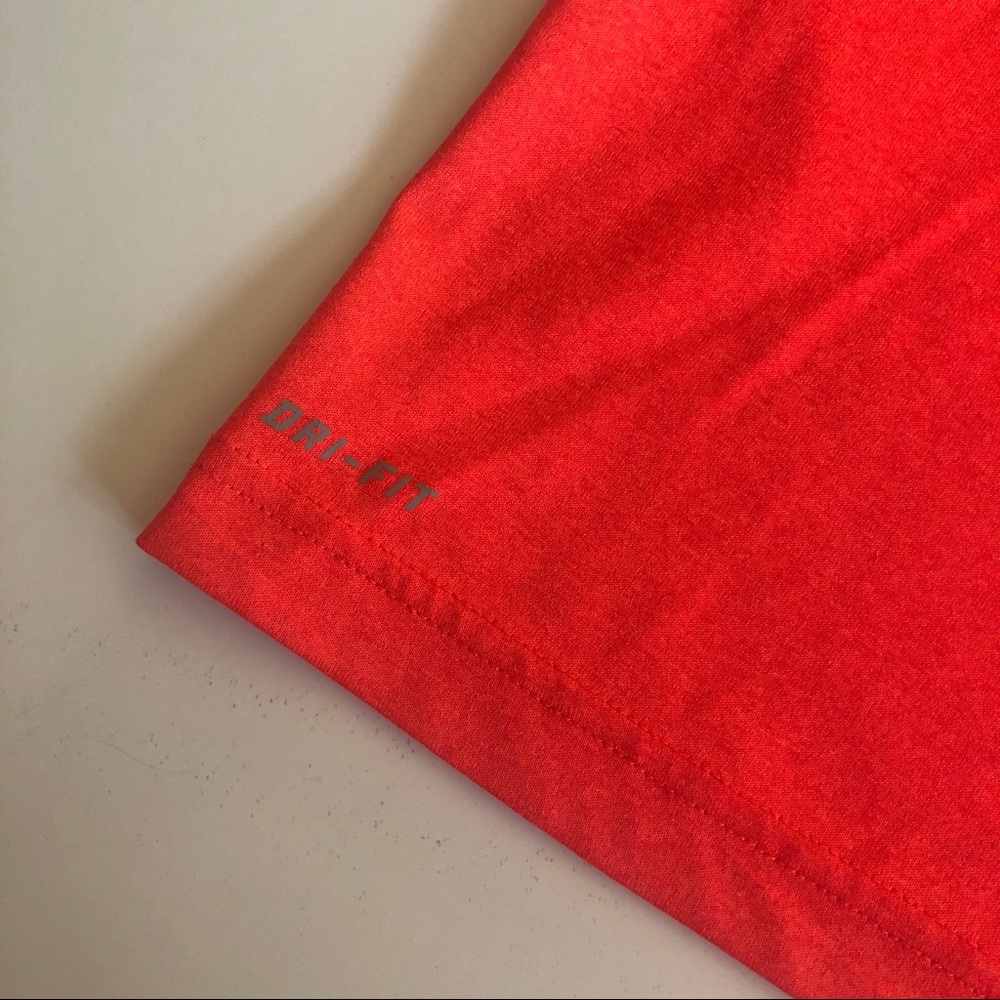 Nike tee - Picture 4 of 4